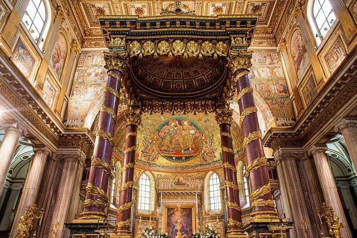 Hop-on Hop-off and Saint Mary Major with Audio Guide Option