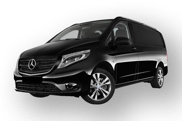 MINIVAN 3-6 passengers