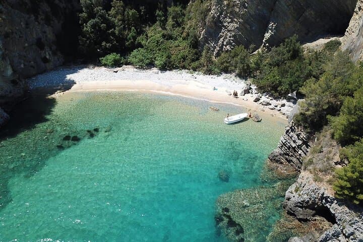 One of our bathroom stops, what are you waiting for? Get on board with cilentodamare