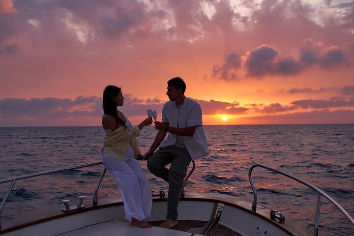 Sunset boat experience in Sorrento coast