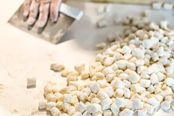 Positano Small Group Pasta Making Class, Dessert and Wine