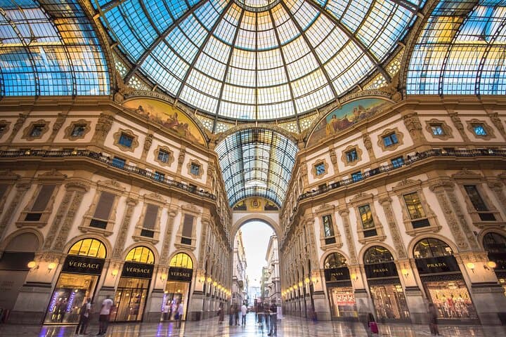 Milan Walking Tour with Audioguide on Your Smartphone