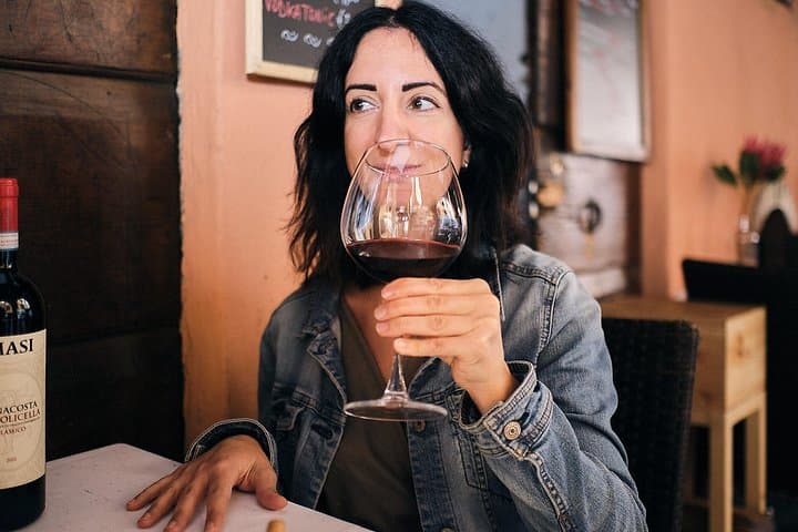 Wine Tasting with Food Pairing at Lake Como