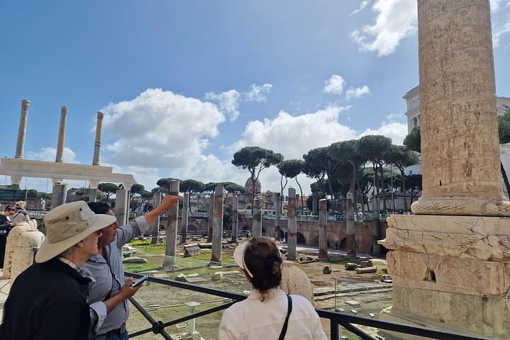 World War 2 Walk Tour in Rome