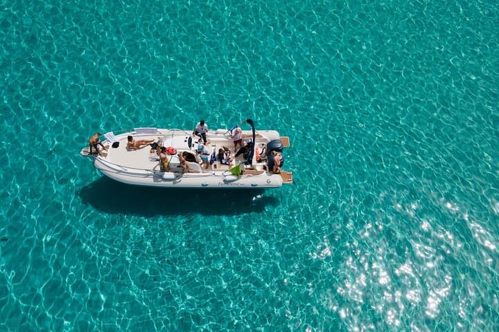 Favignana and Levanzo, Egadi islands tour by boat from Trapani