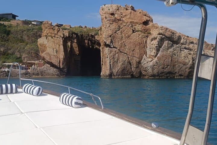 Boat excursion in Palermo with aperitif