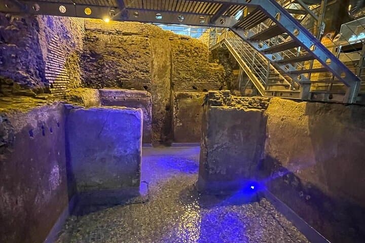Trevi Fountain Underground Aqueduct and Spanish Steps Tour