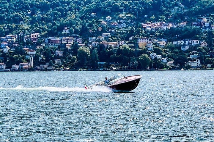 Private Cruise on Lake Como with Luxury Motorboat from 1H to 4H