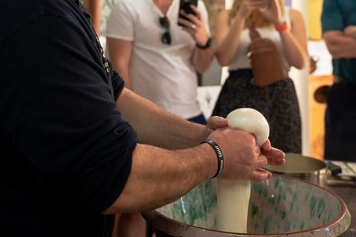 Sorrento Ape Tour, Lemon Garden, Mozzarella Show & Pizza Class