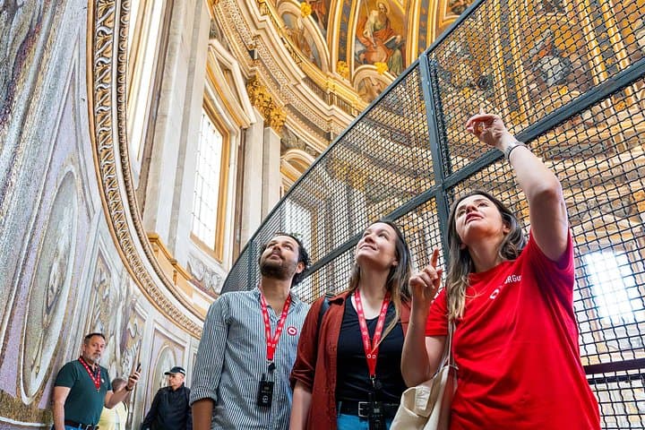 Return to the ground level to discover its opulent decorations, stunning marble statues, and gold accents that reflect its sacred status.