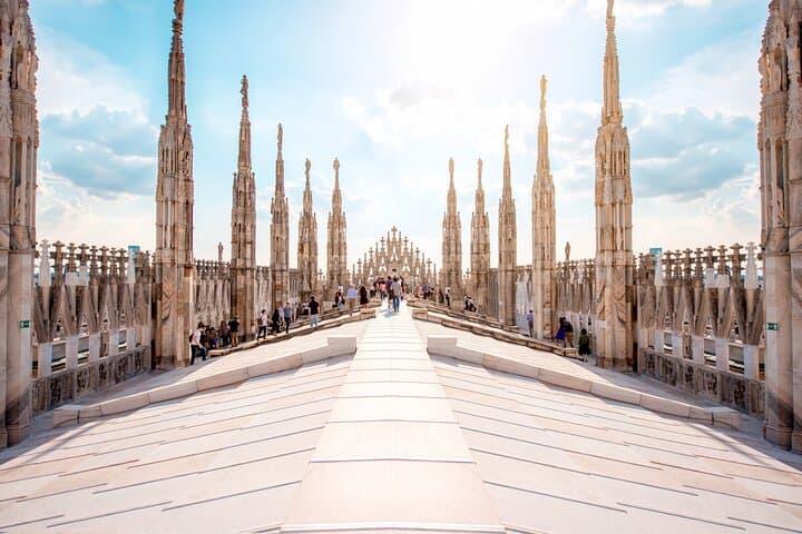 Milan: Duomo’s Cathedral Guided Tour with Optional Rooftop Access
