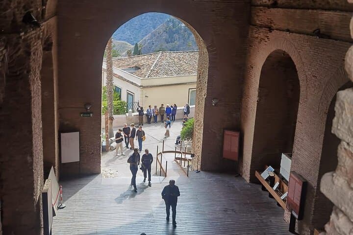 Skip-the-Line Taormina Half Day Greek Theater and Historic Center