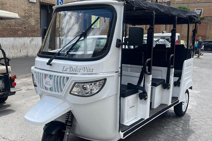 Eco Tour in electric TukTuk