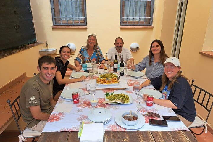 Enjoy a participatory cooking class Feel like an experienced cook