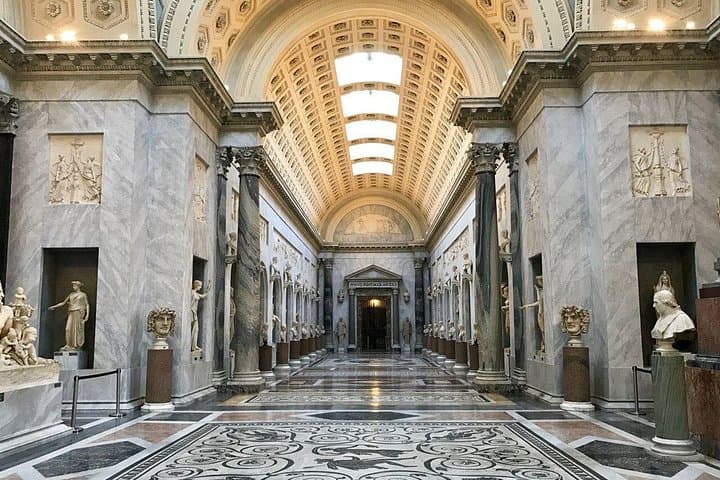 Exclusive Sunday Tour of the Vatican Museums & Sistine Chapel