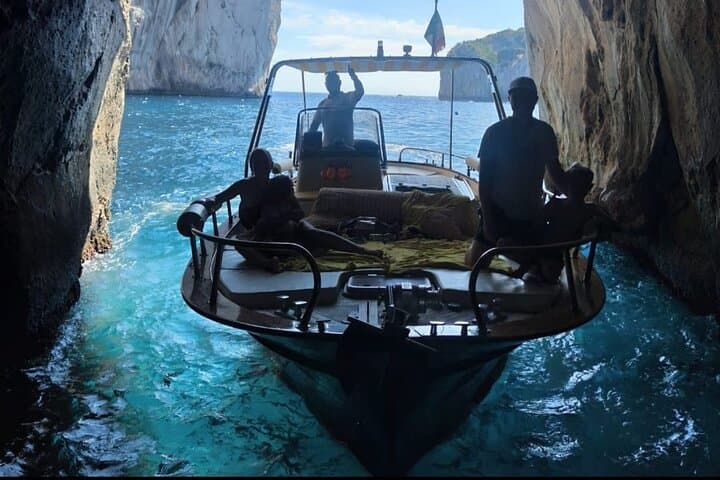 Private boat tour Capri Full day