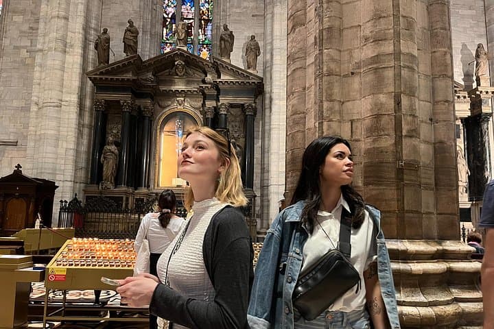 Milan: Duomo Tour with Rooftop Access – Small Group or Private