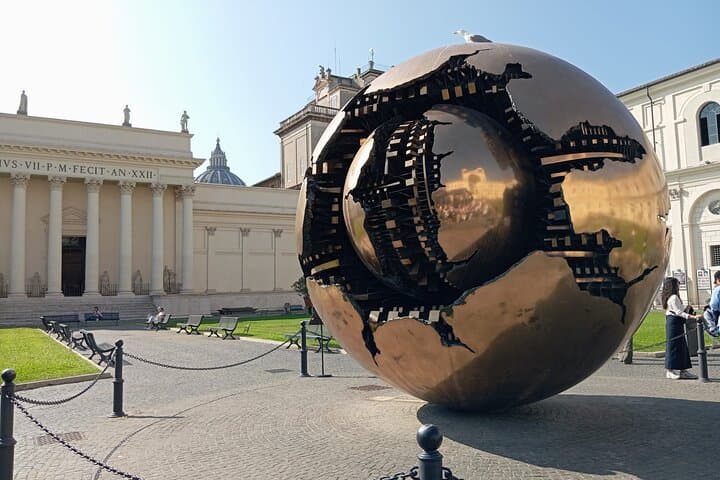 Vatican Highlights, Museums Sistine Chapel tour Basilica entrance