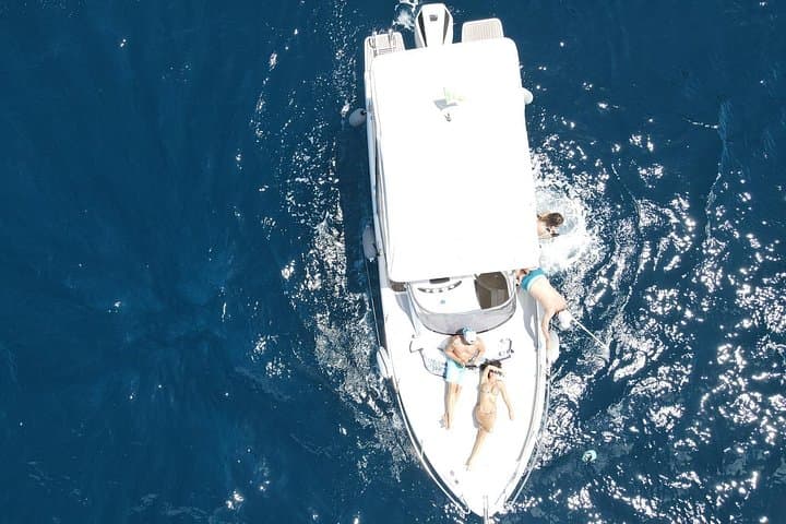 3-hour boat tour of Capri