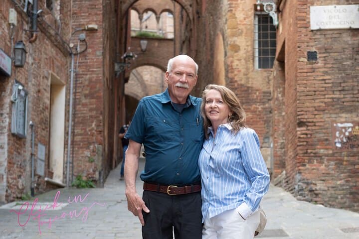 Three Hours Siena Private Walking Tour with Personal Photographer