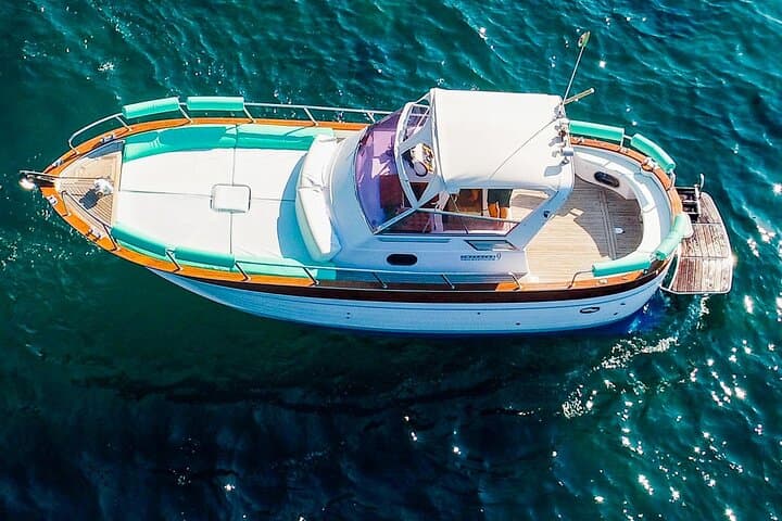 Emerald 9