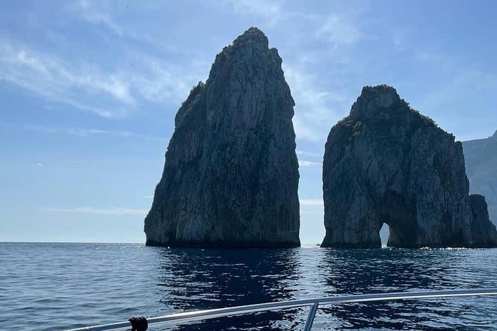 3-hour boat tour of Capri