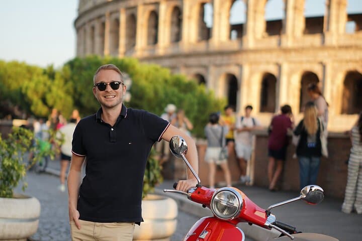 Rome Vespa Journey with City Center with Pickup and Drop-off