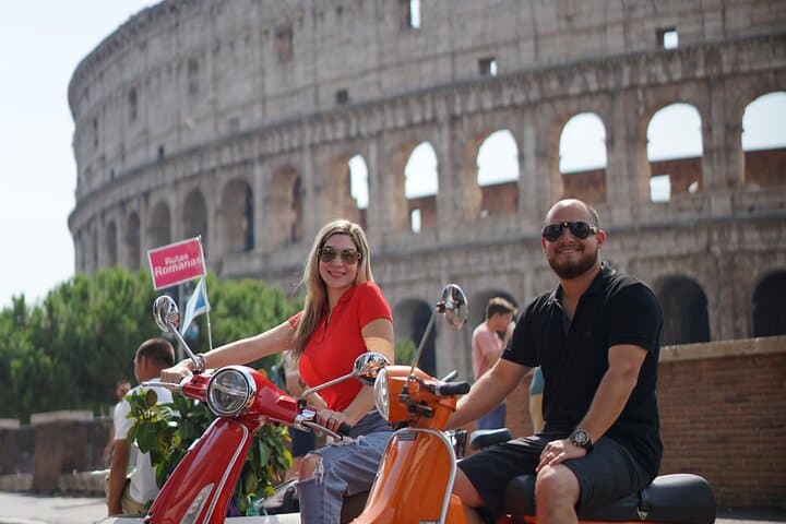 Rome Vespa Journey with City Center with Pickup and Drop-off