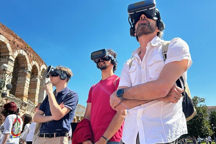 Guided tour of the Verona Arena with Virtual Reality