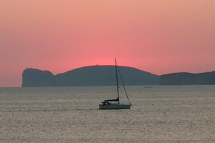 Come back on sunset aperiboat