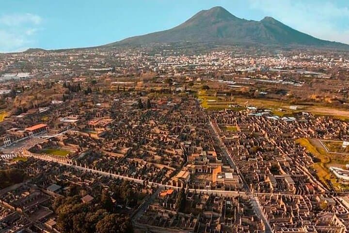 Pompeii : Shared Tour with Archaeologist Guide and Ticket Included