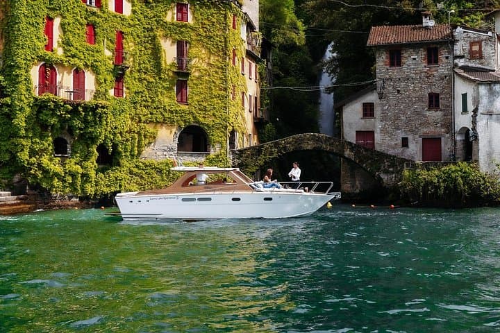 Private Tour Open Bar Classic Wooden Boat Lake Como 2H 4H