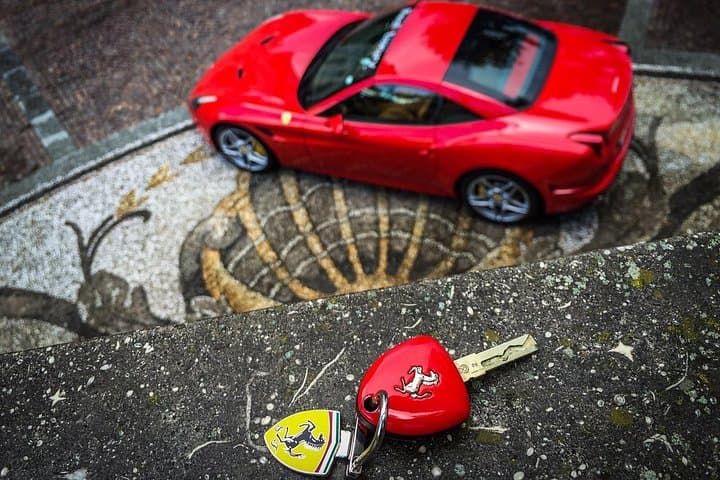 Discover Italy in Ferrari/Rome-Florence(Tuscany)-Verona-Venice