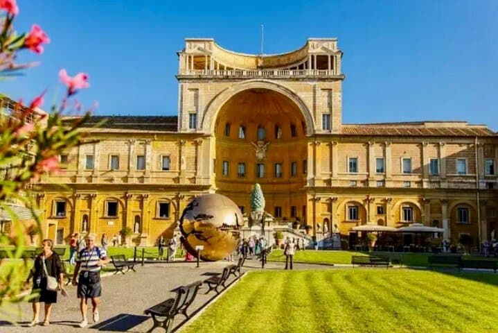 out side of the Vatican museum