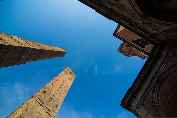 Explore Bologna in 60 minutes with a Local