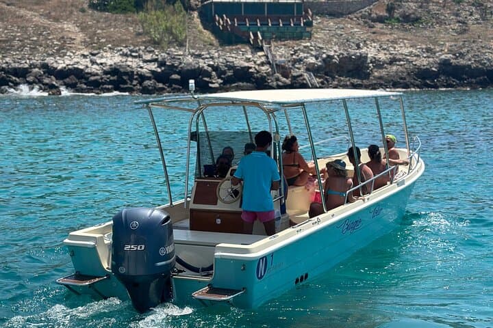 Visit to the caves of Santa Maria di Leuca - Tour of the two seas