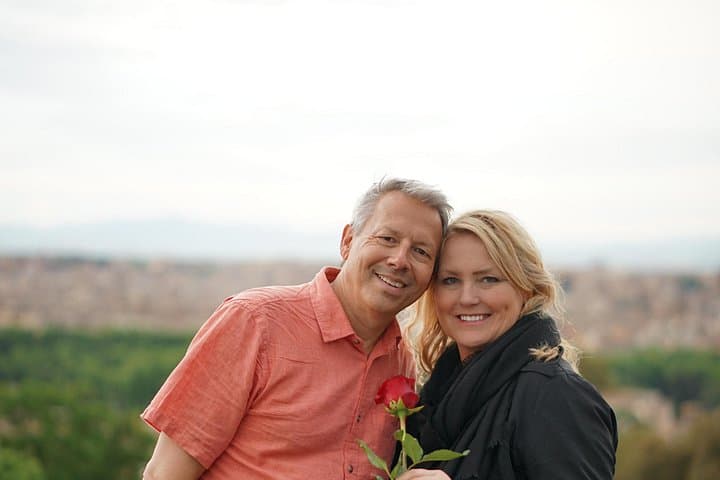 Rome's Easy Vespa Ride with Pick Up and Drop Off & Photoshoot