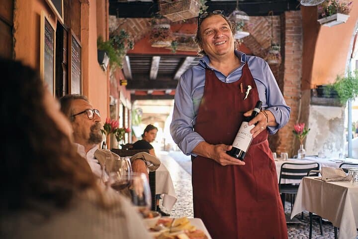 presentation with wine guide