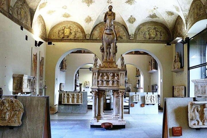Guided Tour in Sforza Castle and Michelangelo's Masterpiece.