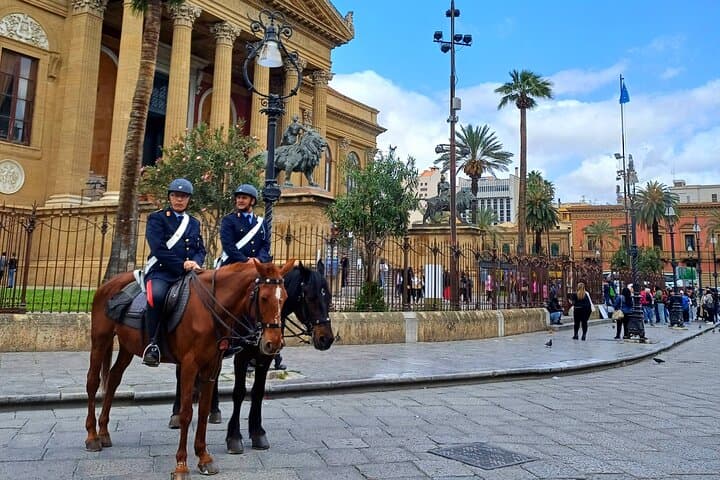 Palermo, a tour of unique monuments and colorful markets