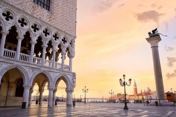 4-Day Discovering Venice with Gondola, St. Mark's & Doge's Palace