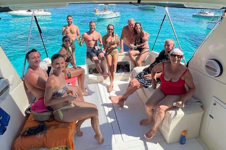Palau or La Maddalena: motorboat tour in the Archipelago