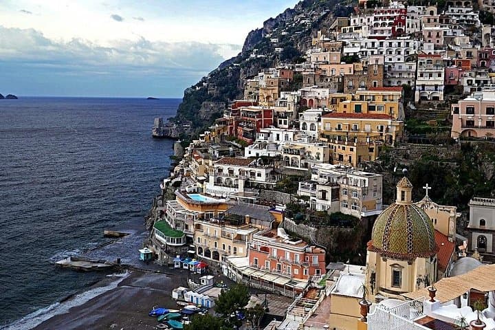 Positano: private transfer from Naples