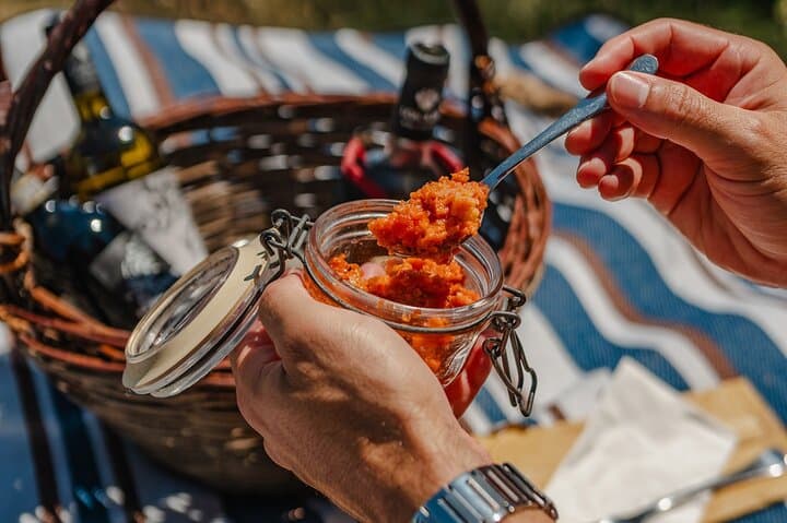 Winery Tour & picnic in the vineyard with a bottle of wine