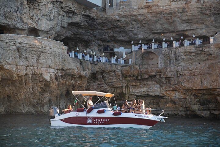 Exclusive Boat Party Experience