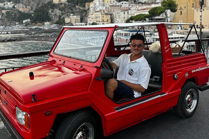 Fiat moretti Vintage convertible Photo Experience to Iconic Spots
