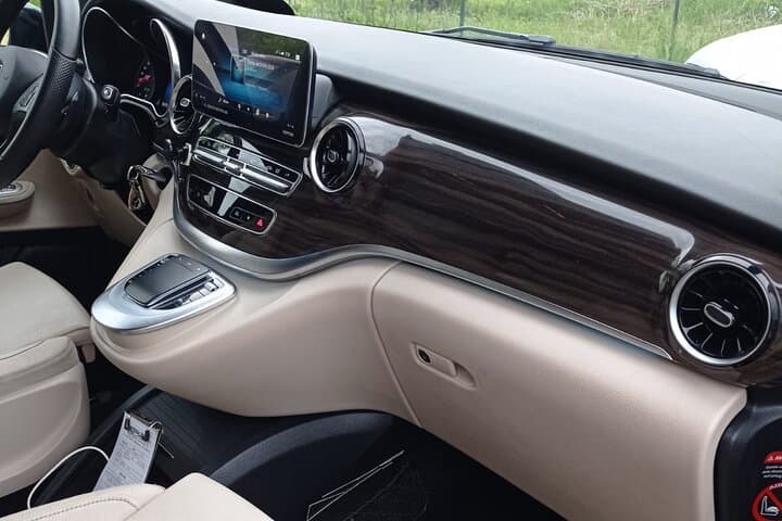 Luxury Private day transfer from Civitavecchia port to Rome