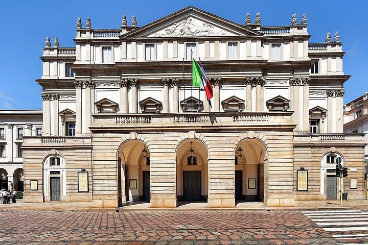 Milan's Opera Gem and La Scala Guided Walking Tour