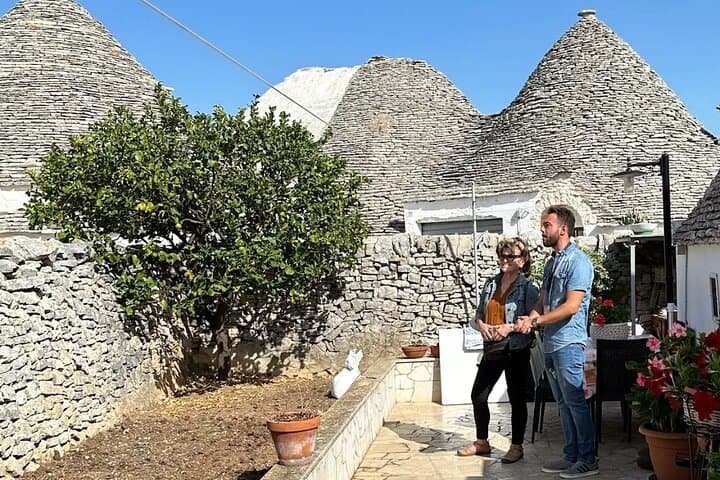 Alberobello Walk Through History