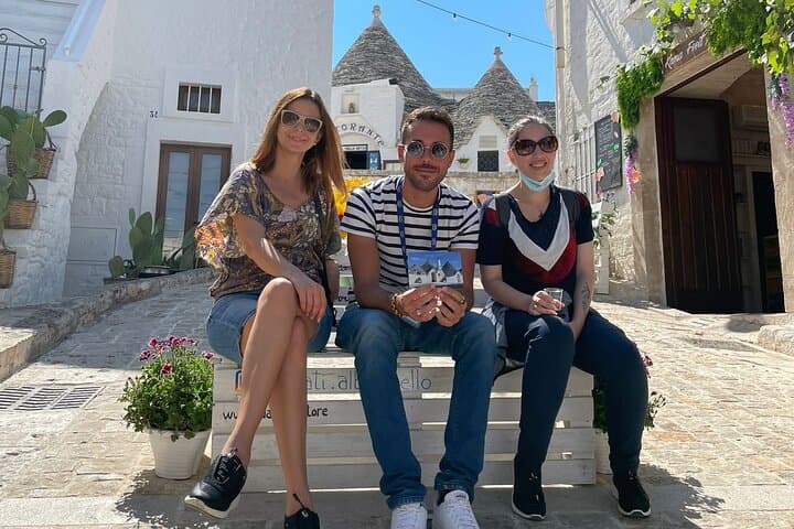 Alberobello Walk Through History